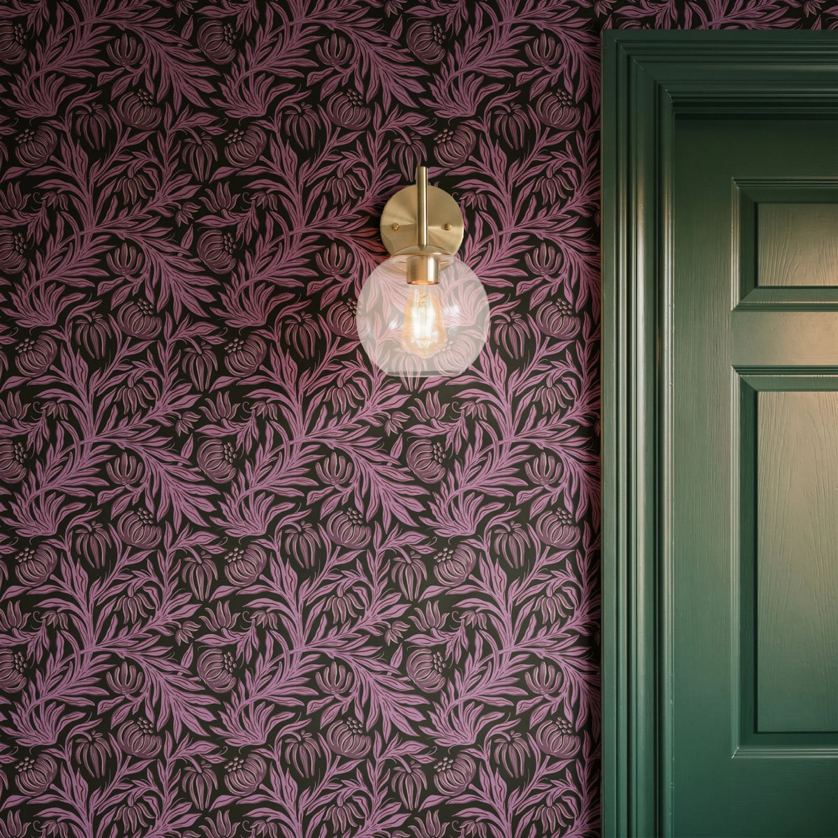 Morris Vines, Gothic Wallpaper